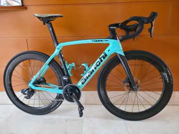 Used Bianchi Oltre SRAM Force ETap AXS Road & Gravel, Green — image 1 of 8