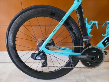 Used Bianchi Oltre SRAM Force ETap AXS Road & Gravel, Green — image 8 of 8