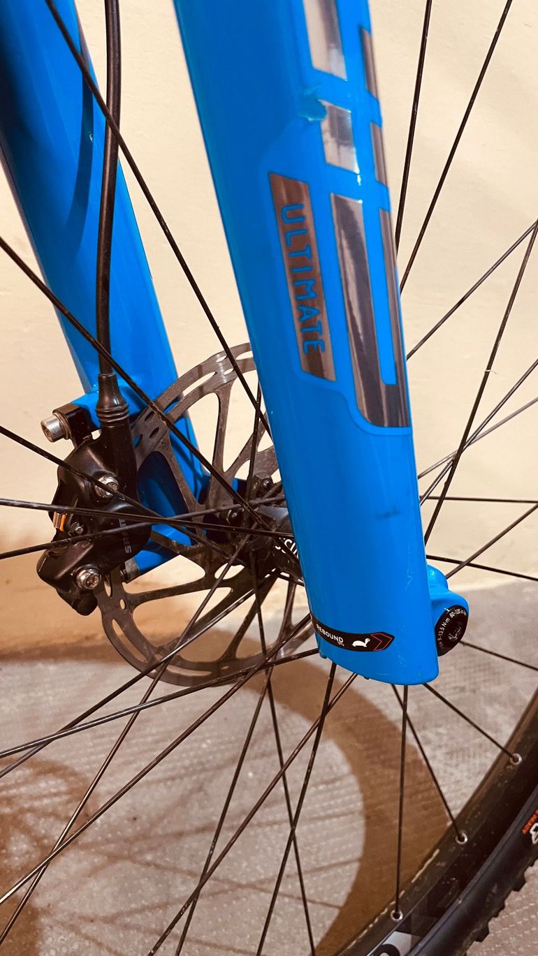 Gebrauchtes BMC Fourstroke Shimano Deore XT 2023 Mountainbike, Hellgrau — Bild 4 von 10