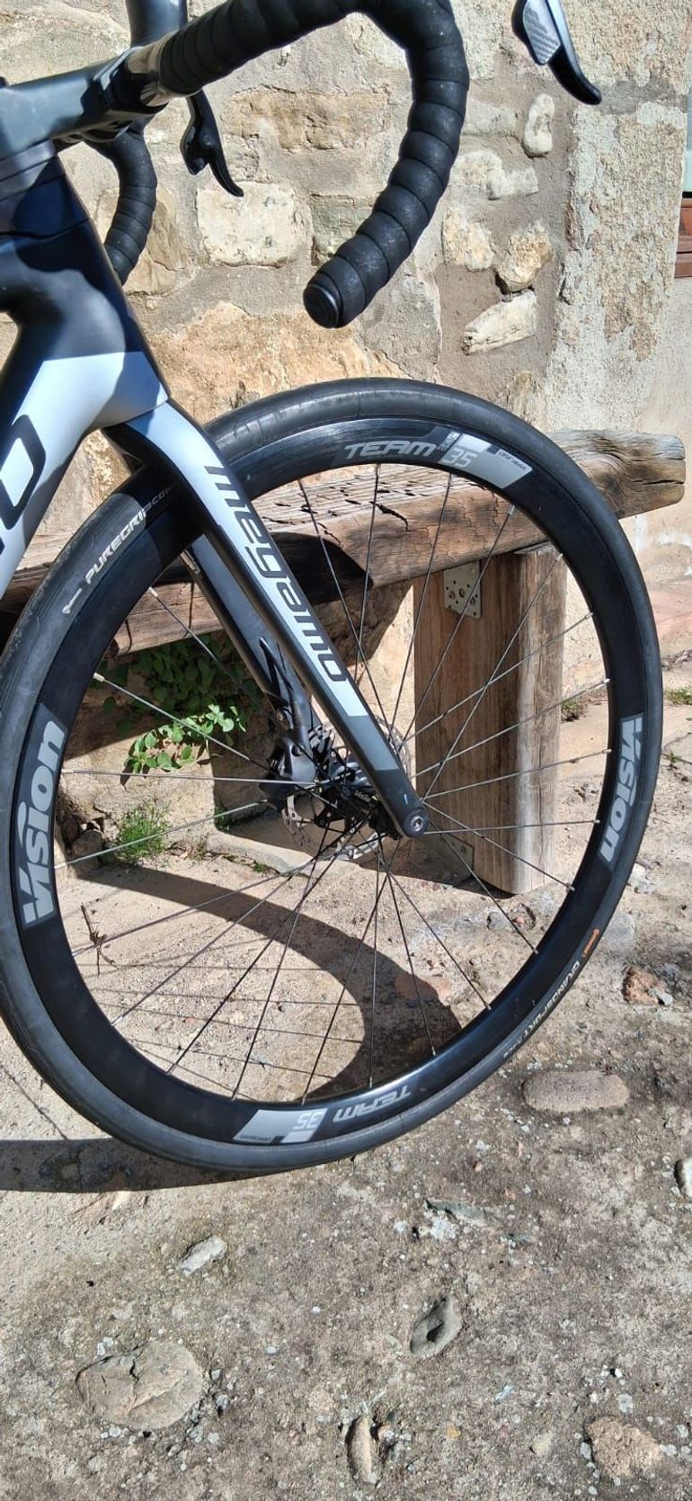 Used Megamo Raise 07 2020 2020 Road & Gravel, Light Gray — image 7 of 9
