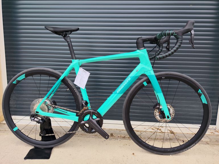 Bianchi Infinito CV Ultegra Di2 2024