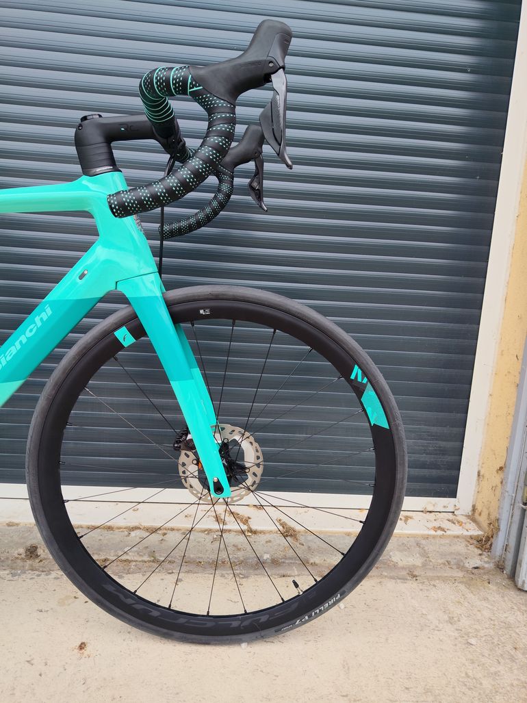 Used Bianchi Infinito CV Ultegra Di2 2024 – € 4,590 | buycycle