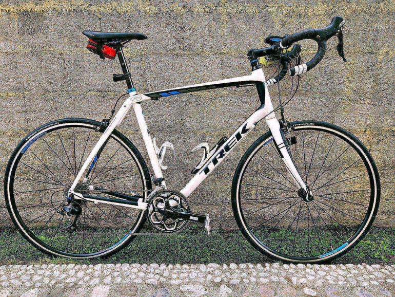 Used Trek Alpha 200 2021 Road & Gravel, White — image 1 of 11