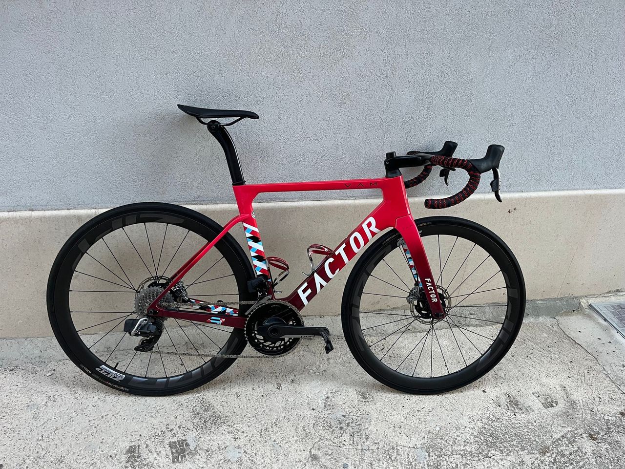Factor OSTRO VAM SRAM RED eTap AXS w/ Power Meter 2023