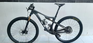 Used Orbea OIZ M10 2020 2020 Mountainbike, Light Gray, 29 — image 3 of 10