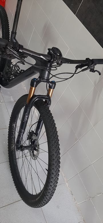 Used Orbea OIZ M10 2020 2020 Mountainbike, Light Gray, 29 — image 10 of 10