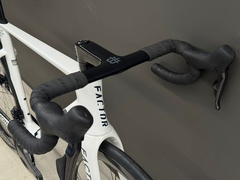 Used Factor Monza 2025 Road & Gravel, White — image 1 of 4
