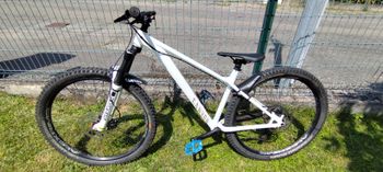 Used Canyon Stoic 2 2023 2023 Mountainbike, White, 27.5, 29 — image 2 of 10