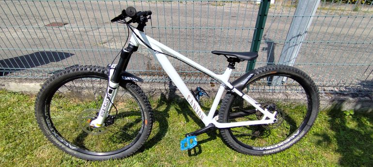 Used Canyon Stoic 2 2023 2023 Mountainbike, White, 27.5, 29 — image 2 of 10