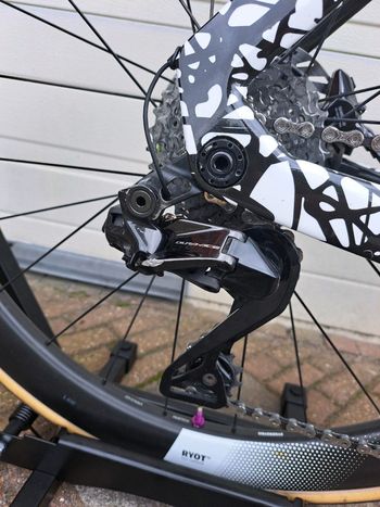 Used Koga Kinsei Shimano Dura Ace Di2 2024 Road & Gravel, Black — image 3 of 7