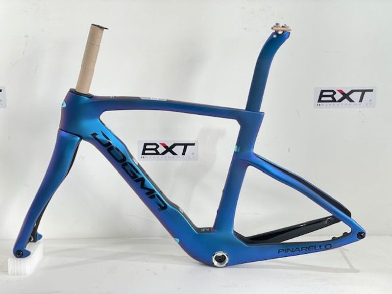 Pinarello Dogma F Disc Frameset 2025 Road & Gravel d'occasion — image 2 sur 9