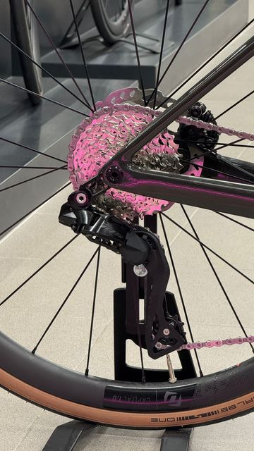 Used Scott Custom Shimano 105 Di2 2024 Road & Gravel, Red — image 7 of 10