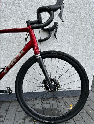 Used Trek Checkpoint ALR 4 2021 2021 Road & Gravel, Red — image 3 of 9