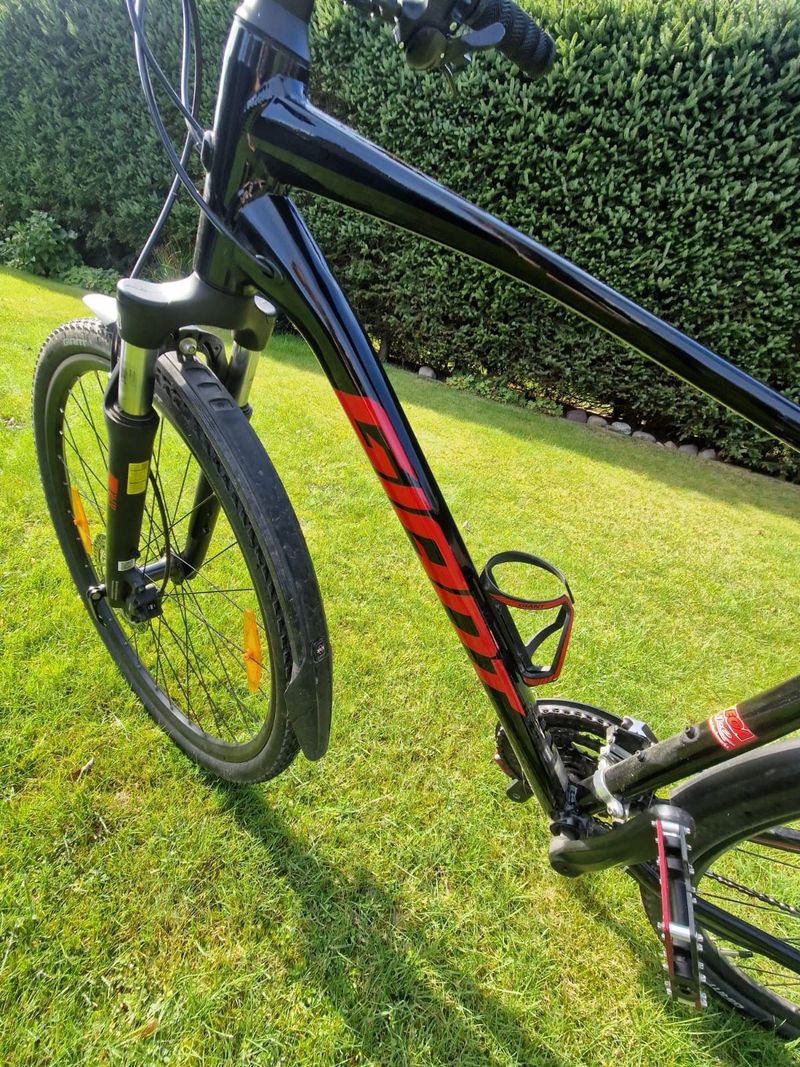Tweedehands Giant ROAM 4 2021 2021 MTB