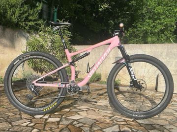 Used Specialized Epic LTD 2023 Mountainbike, Purple — image 1 of 7