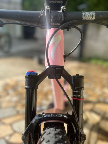 Used Specialized Epic LTD 2023 Mountainbike, Purple — image 2 of 7