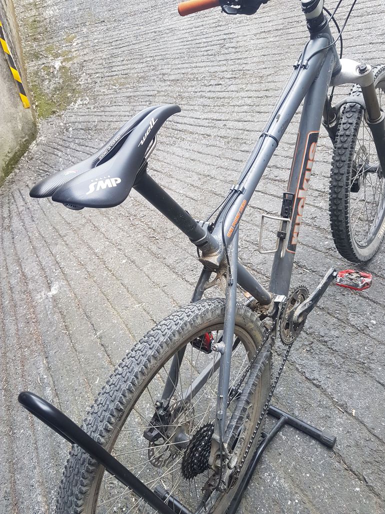 Used GT RUCKUS 2012 Mountainbike, Light Gray — image 2 of 5
