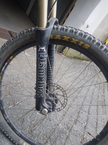 Used GT RUCKUS 2012 Mountainbike, Light Gray — image 4 of 5