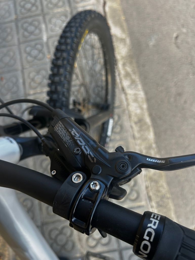 Scott Genius 940 2024 2024 Mountainbike d'occasion — image 6 sur 8