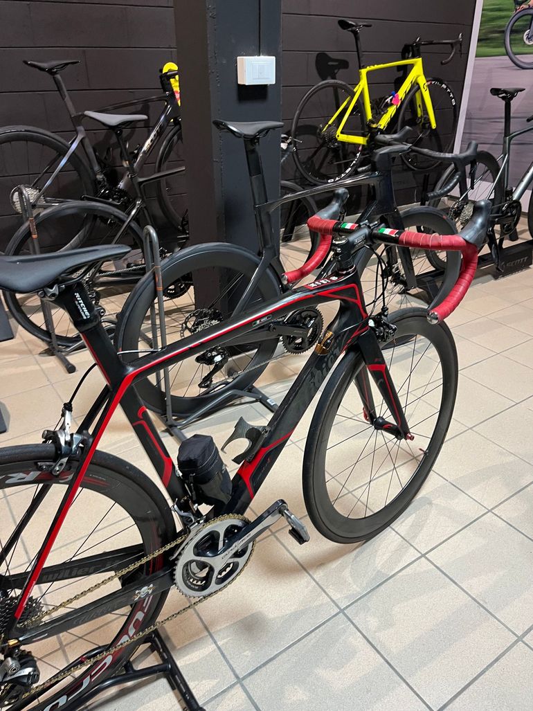 Used Wilier Cento1SR 2017 Road & Gravel, Black — image 5 of 6