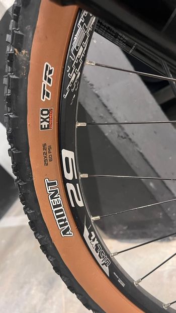 Used BH ULTIMATE RC 7.0 2022 2022 Mountainbike, Black, 29 — image 7 of 7