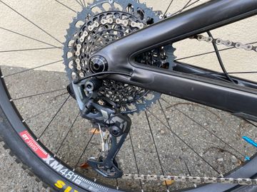 Used Yeti SB130 T2 2022 2022 Mountainbike, Black, 29 — image 3 of 20