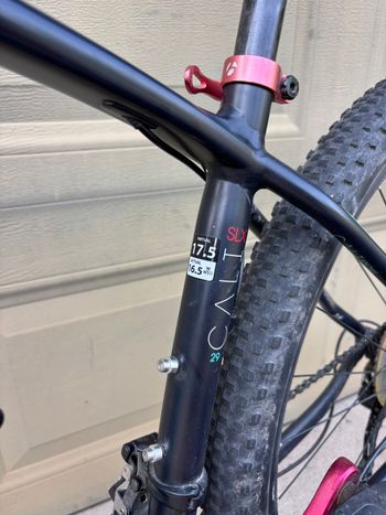 Used Trek Cali SLX 2015 2015 Mountainbike, Light Gray, 27.5, 29 — image 6 of 9