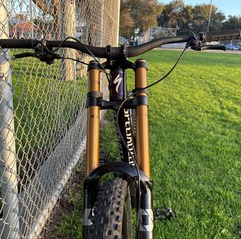 Used Specialized Demo Race 2022 2022 Mountainbike, Black, 29, 27.5 — image 8 of 12