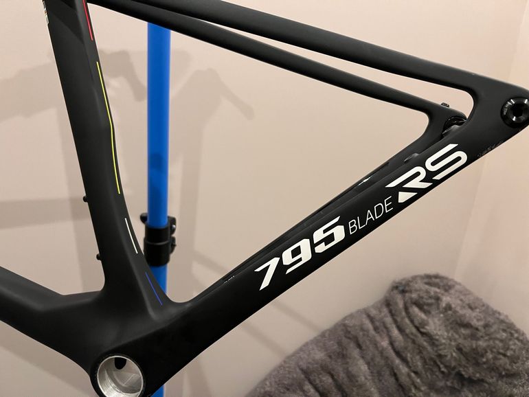 Used Look 795 BladeRS Ultegra Di2 / R38D 2024 Frameset 2024 Road & Gravel, Black — image 3 of 4