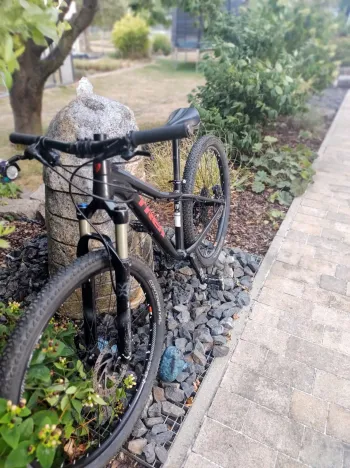 Used Trek Superfly 26 2017 Mountainbike, Black — image 4 of 4