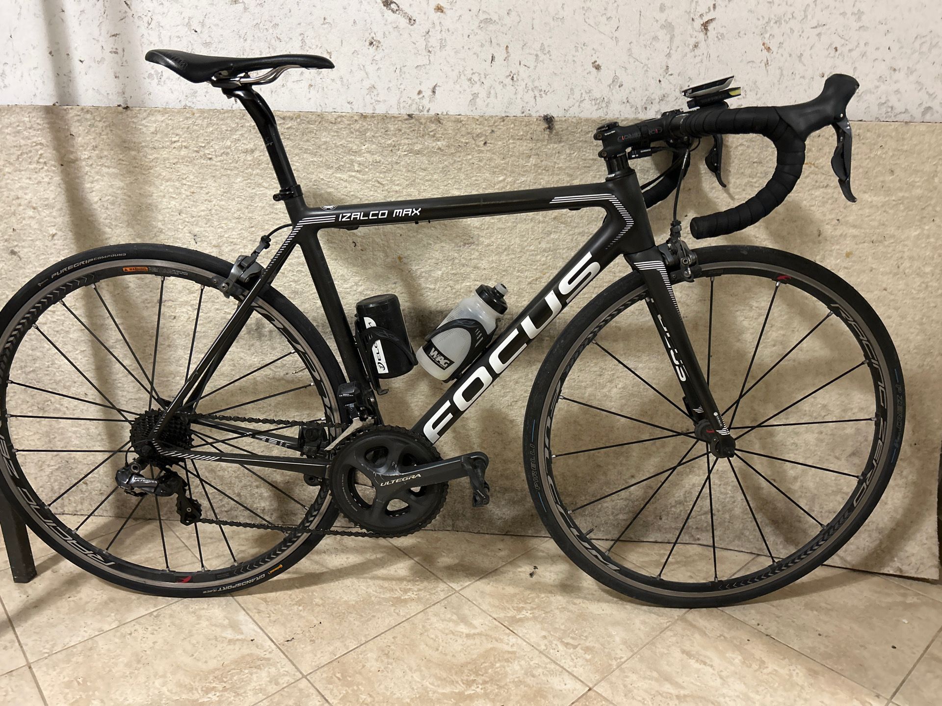 Buycycle Focus Izalco Race Disc Ultegra 2018 Focus Bike 2018