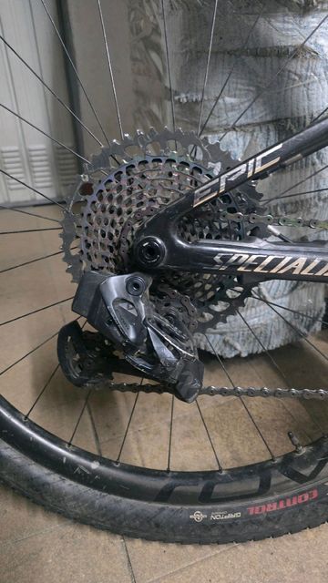 Used Specialized S-Works Epic 2023 2023 Mountainbike, Green, 29 — image 4 of 6