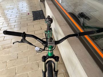 Used GT LaBomba 24 2023 2023 Mountainbike, Green, 24 — image 4 of 7