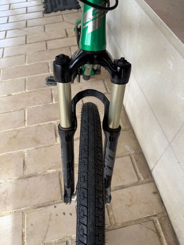 Used GT LaBomba 24 2023 2023 Mountainbike, Green, 24 — image 5 of 7