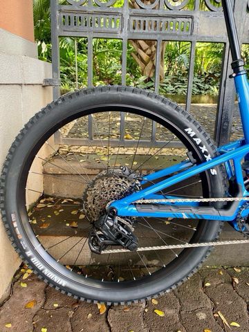 Used Mondraker SLY R 2025 2025 Mountainbike, Blue, 29 — image 4 of 4