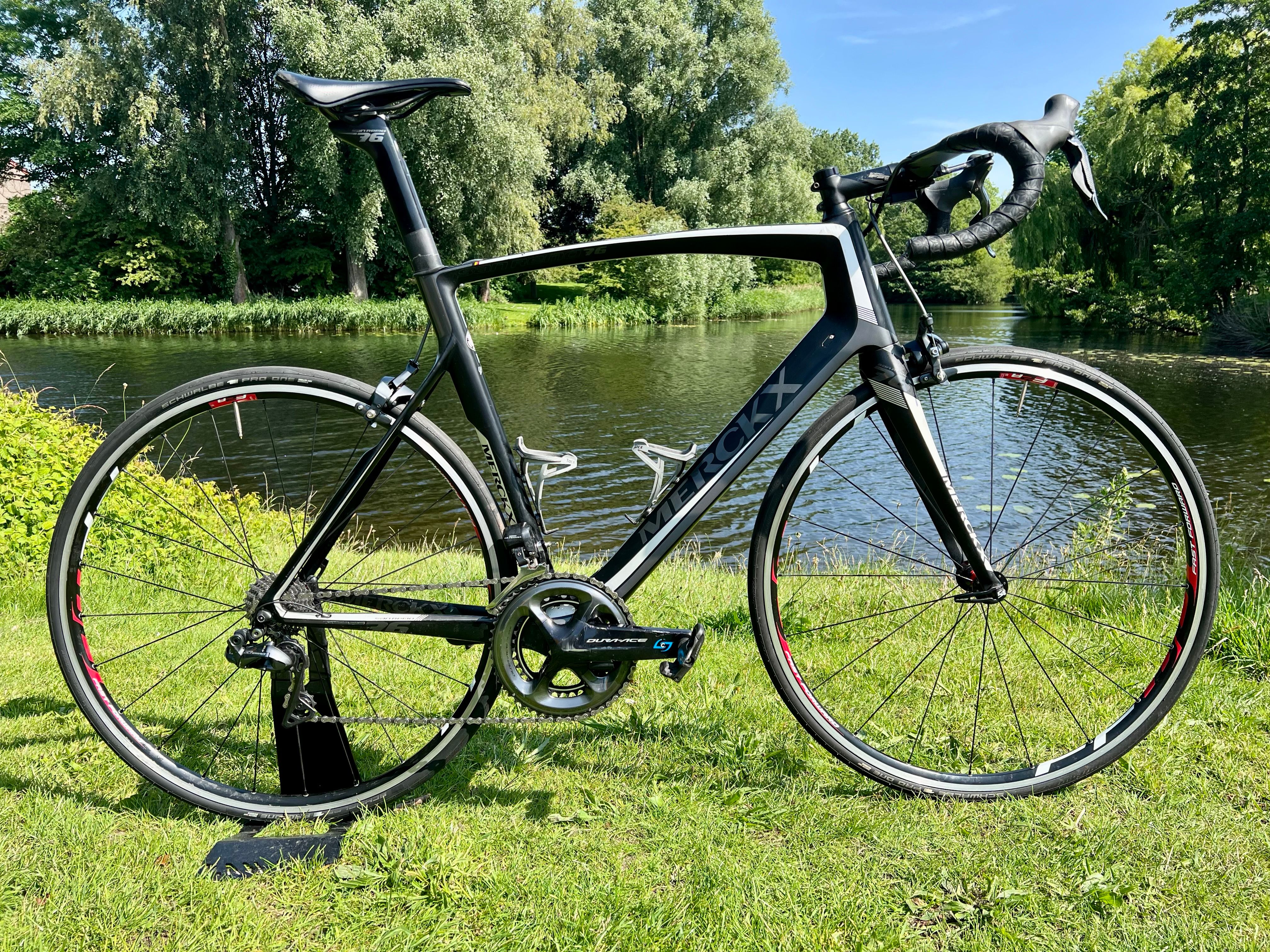 d6fdfd0d-58e1-4546-888a-