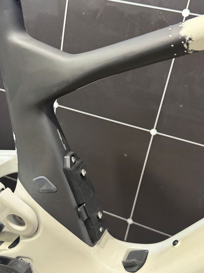 Used Scott Voltage eRIDE 920 2024 2024 Mountainbike, Light Gray, 29 — image 4 of 5