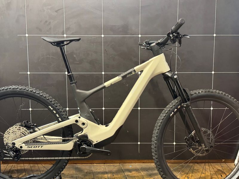 Used Scott Voltage eRIDE 920 2024 2024 Mountainbike, Light Gray, 29 — image 1 of 5