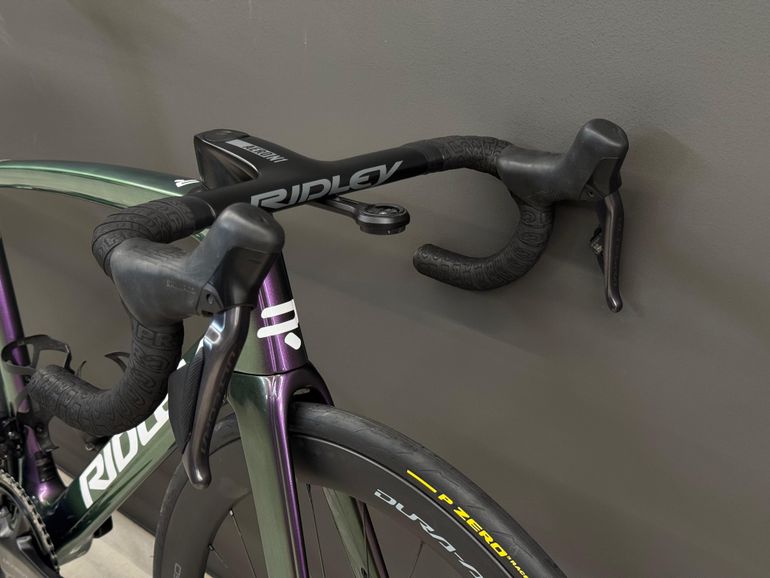 Ridley Noah Fast 2023 Road & Gravel usato, Viola — immagine 3 di 7