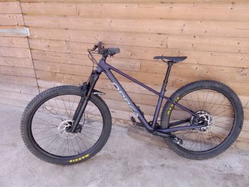 Used Orbea Laufey Shimano SLX 2024 Mountainbike, Purple — image 2 of 5