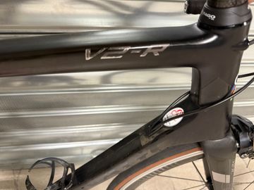 Used Colnago V2-R 2018 Road & Gravel, Black — image 3 of 9