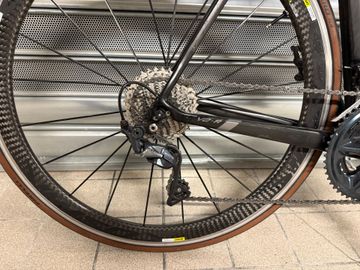 Used Colnago V2-R 2018 Road & Gravel, Black — image 6 of 9