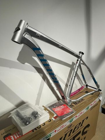 Used Niner Air 9 ALU Frameset 2023 Mountainbike, Light Gray — image 4 of 4