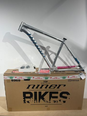 Used Niner Air 9 ALU Frameset 2023 Mountainbike, Light Gray — image 1 of 4