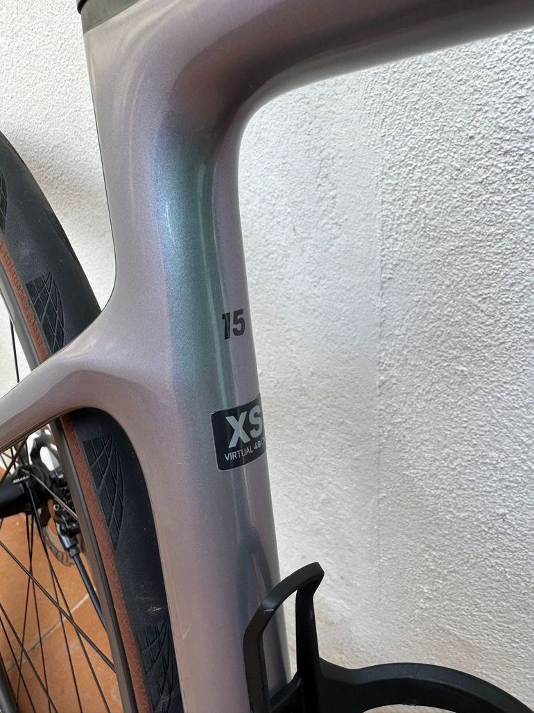 Used Scott Addict RC 15 2024 2024 Road & Gravel, Light Gray — image 10 of 10