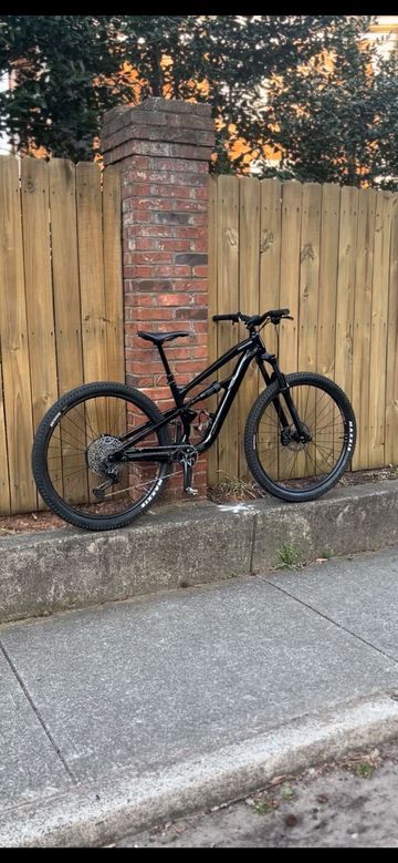 Used Cannondale Habit 4 2024 2024 Mountainbike, Black, 27.5 — image 1 of 8