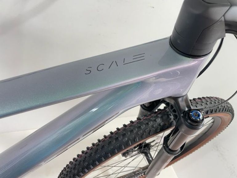 Used Scott Scale RC Team Issue TR 2024 2024 Mountainbike, Light Gray, 29 — image 5 of 7