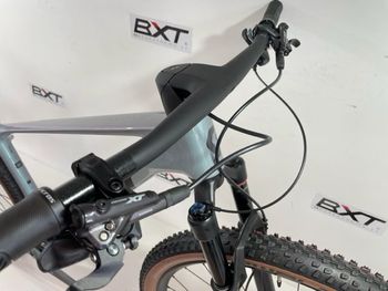 Used Scott Scale RC Team Issue TR 2024 2024 Mountainbike, Light Gray, 29 — image 7 of 7