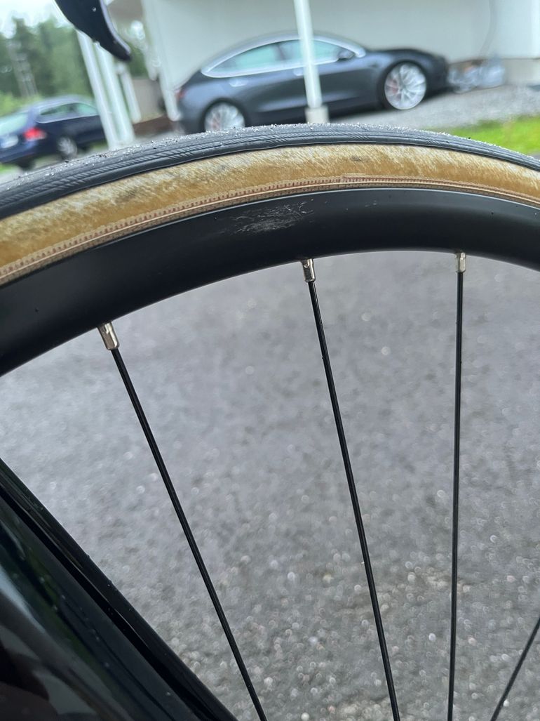 Used Van rysel EDR CF Ultegra Di2 Disc 2024 Road & Gravel — image 14 of 16