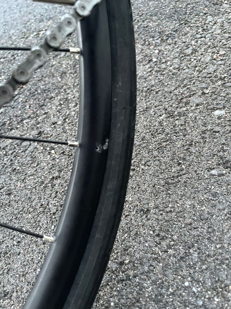 Used Van rysel EDR CF Ultegra Di2 Disc 2024 Road & Gravel — image 15 of 16
